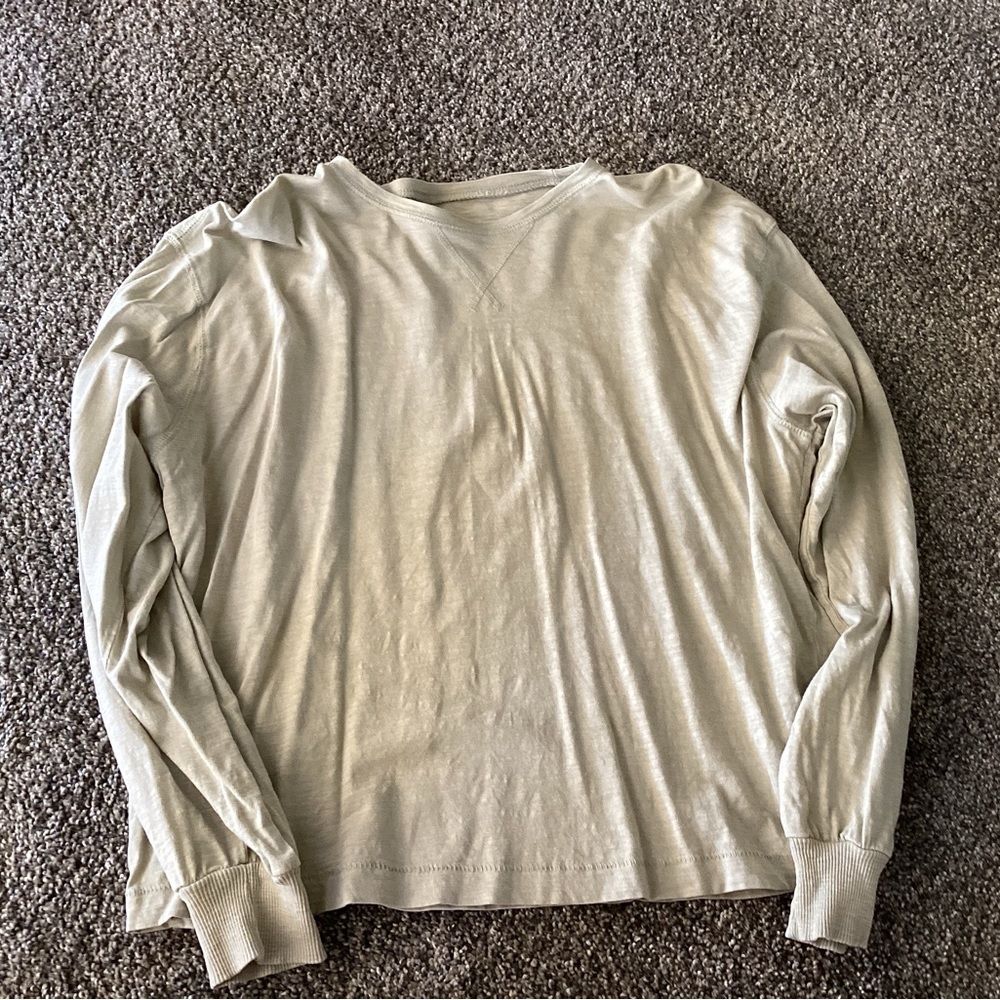 Long sleeve tee
